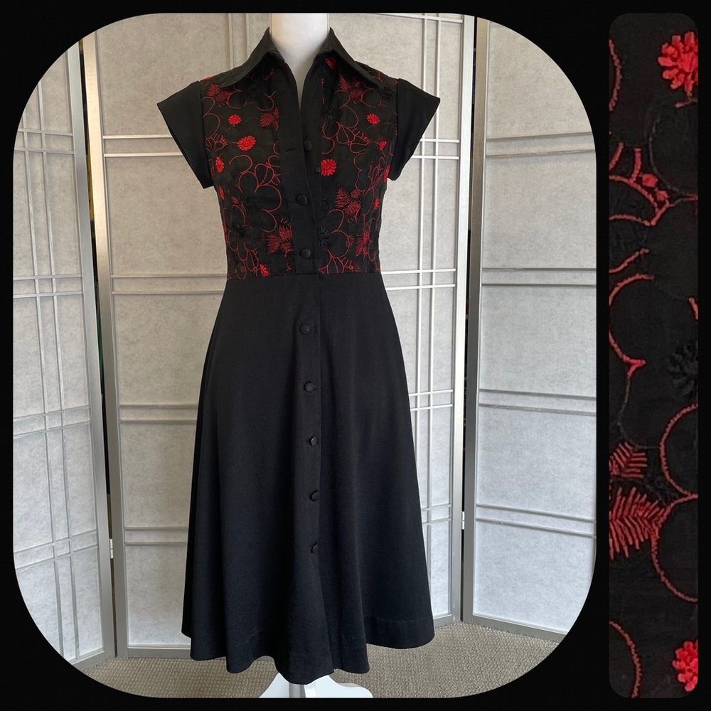 Fitted Black & Red Embroidered Dress, Sm